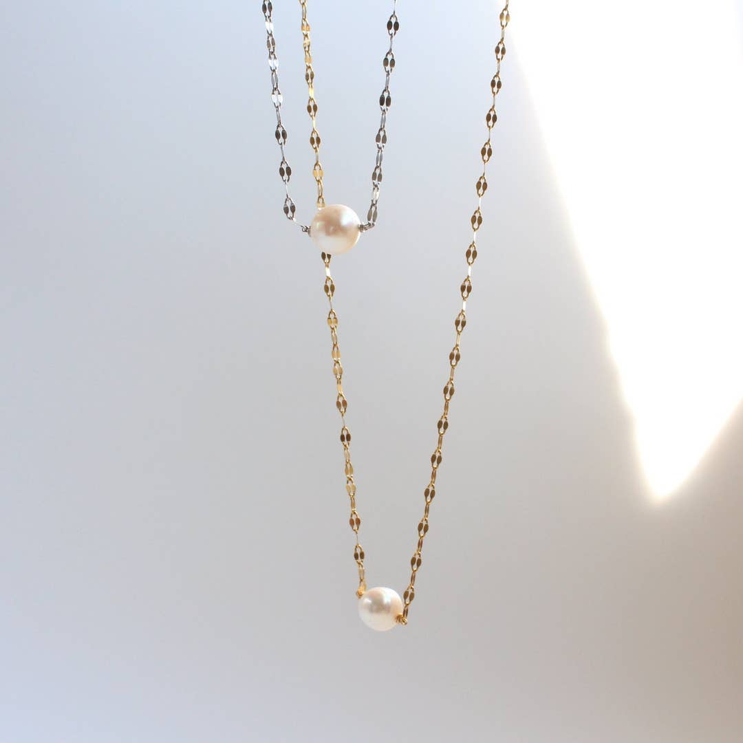 Minimalist Floating Single Pearl Necklace